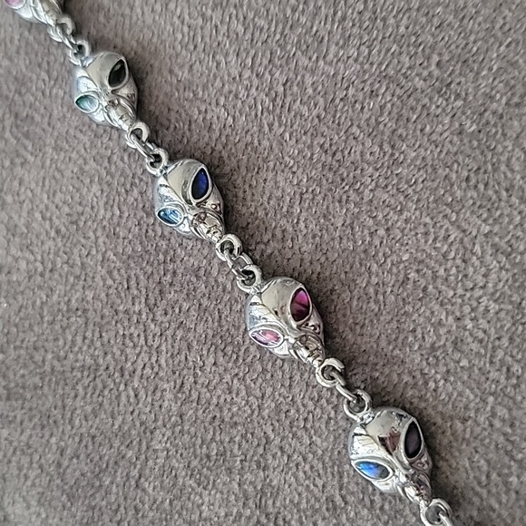 Aliens!!! Silver Tone Bracelet - Picture 2 of 6
